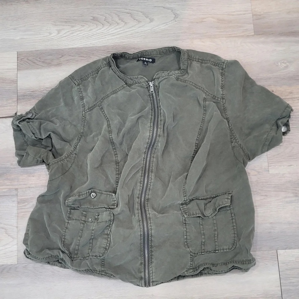 TORRID 2X Olive Green Short Sleeve Lightweight Jacket Women's Zip Up